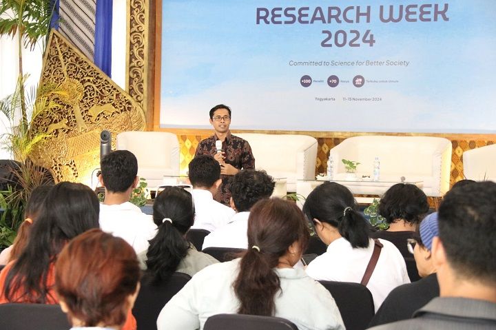 Research Week 2024 Hadirkan 70 Riset Hibah Fisipol UGM