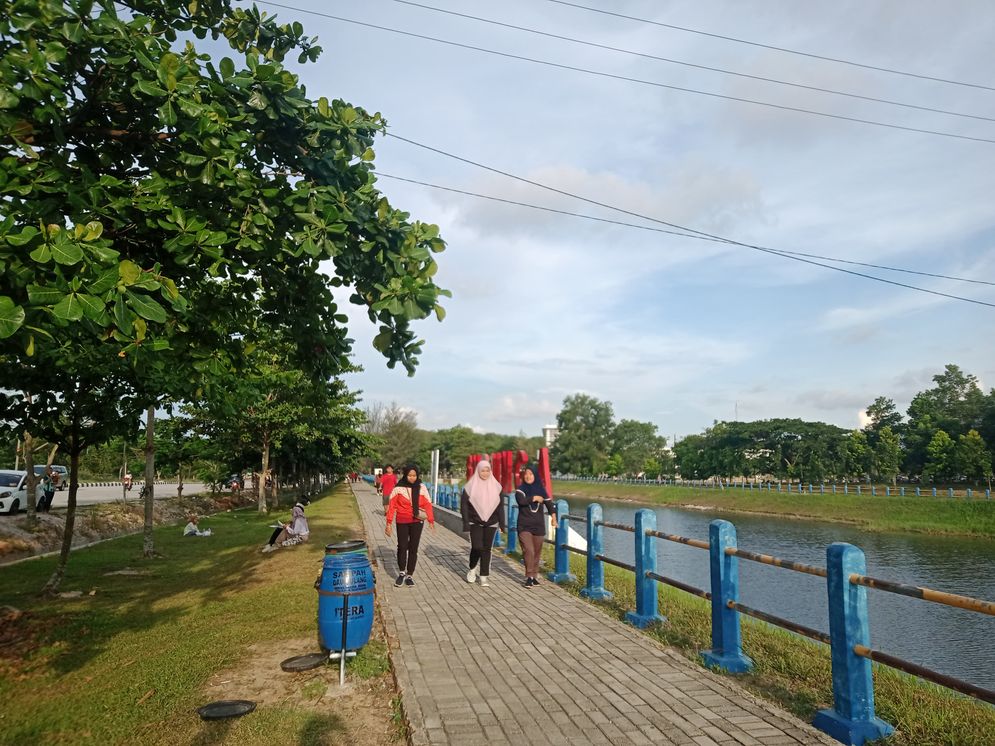 Sekitar embung kampus ITERA, salah satu lokasi pilihan warga Bandar Lampung untuk olahraga lari.