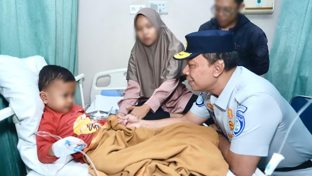 Rivan A. Purwantono Pastikan Korban Tabrakan Beruntun Tol Cipularang Dapat Pelayanan Terbaik di RS Abdul Radjak