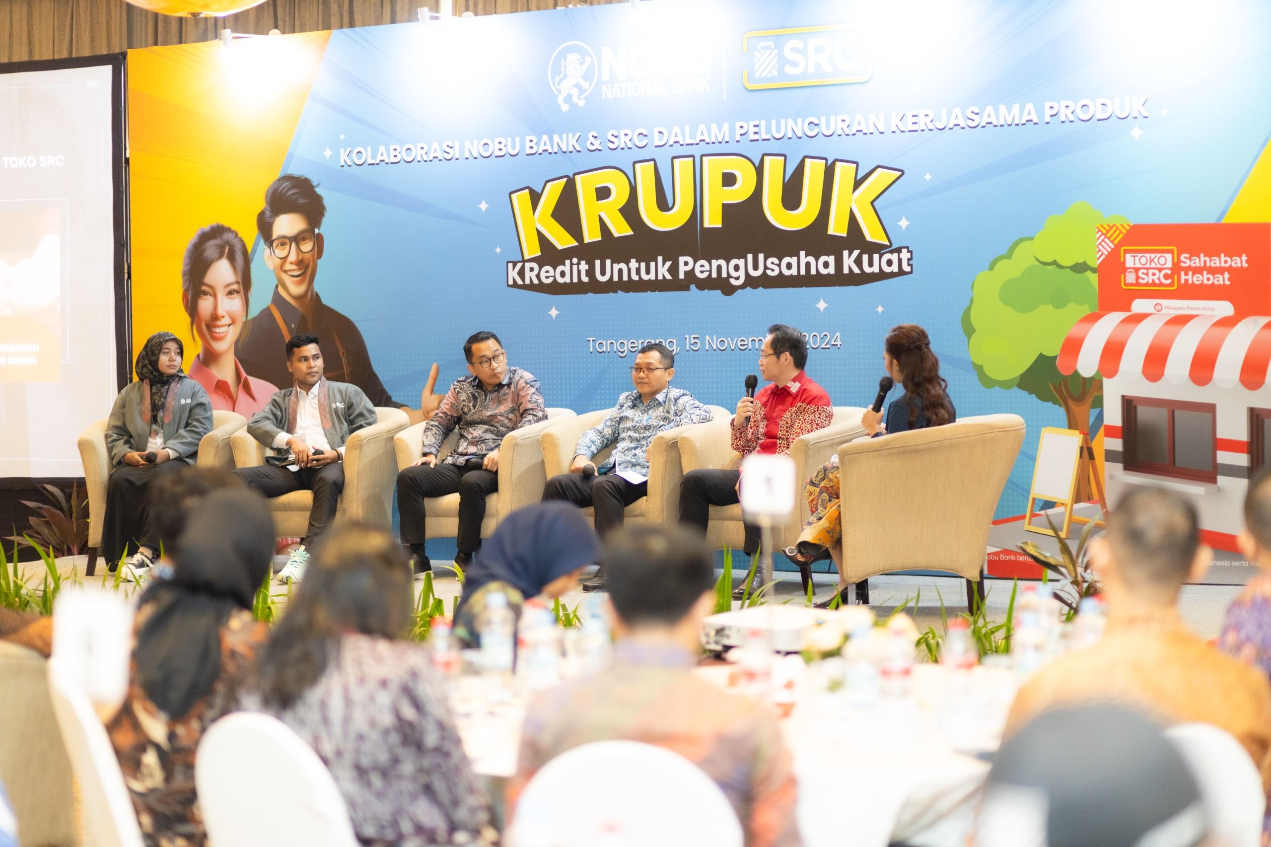 *Caption Foto II*

Deputi I Bidang Koordinasi Ekonomi Makro dan Keuangan, Kementerian Koordinator Bidang Perekonomian Republik Indonesia Ferry Irawan (ketiga kanan), Direktur PT SRC Indonesia Sembilan (SRCIS) Romulus Sutanto (kedua kanan), dan Chief Operating Officer Nobu Bank Steve Marciano Joe (ketiga kiri) pada acara Kolaborasi Nobu Bank & SRC dalam Peluncuran Kerjasama Produk Kredit Untuk Pengusaha Kuat (KRUPUK), Jumat (15/11).