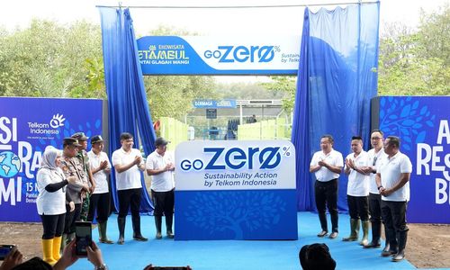 Peresmian Brand Name ESG TelkomGroup "Go Zero" oleh Dirut Telkom Ririek di Pantai Glagah Wangi, Demak