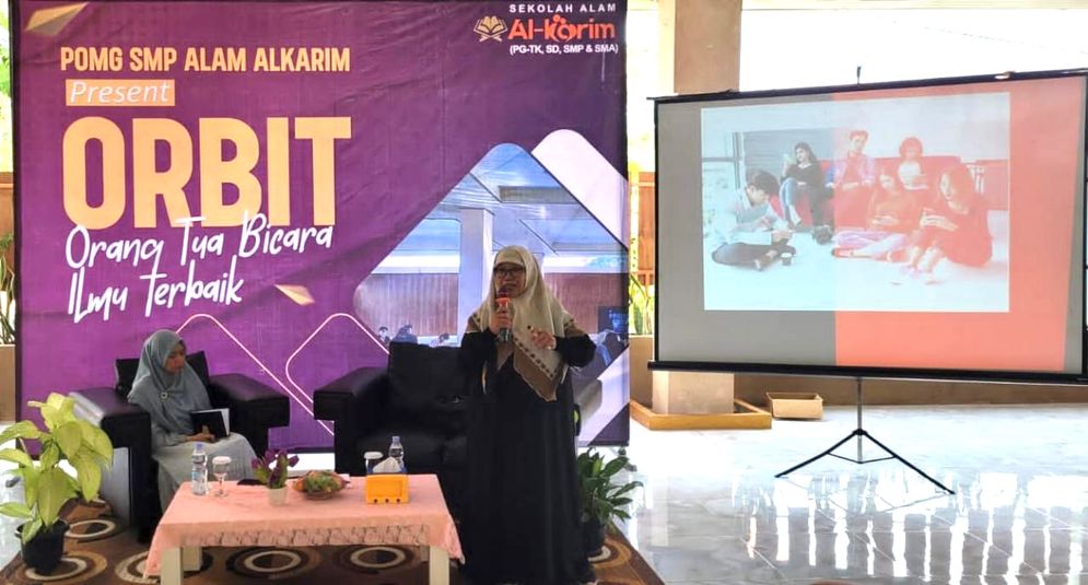 POMG SMP Alam Al-Karim Lampung sukses menyelenggarakan seminar bertajuk ORBIT