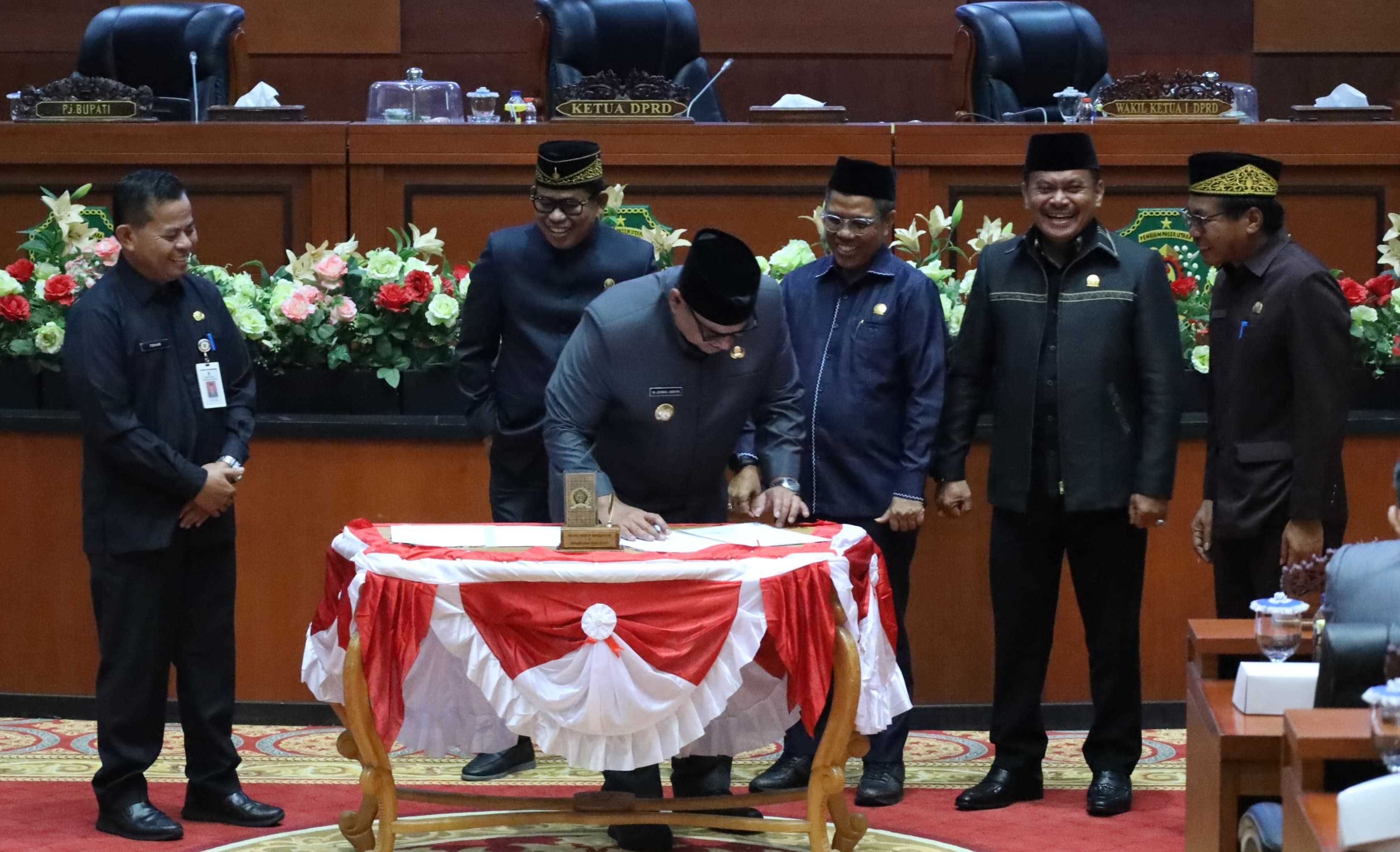 DPRD Bersama Pemkab PPU Sepakati Raperda APBD 2025