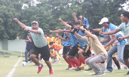 BOLA PERSIDA LOLOS.jpeg
