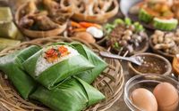 Kuliner Nasi Kucing wajib dicoba jika Anda mengunjungi Yogyakarta dalam merayakan tahun baru 2025.