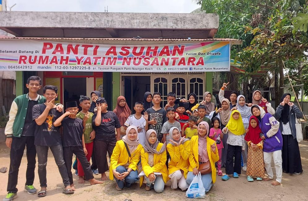 Dunia Anak-Anak: Minat, Impian, dan Kebersamaan Cerita dari Community Service Siswa SMA Sumatera Selatan