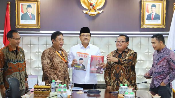 Pengurus SMSI Pusat Gelar Audiensi dengan Mensos Saifullah Yusuf