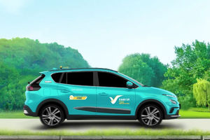 Taksi online asal Vietnam Xanh SM.