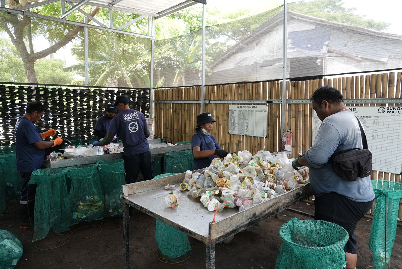 HUT ke-129, BRI Peduli Ajak Warga Jaga Sungai Agar Bebas Sampah untuk Masa Depan