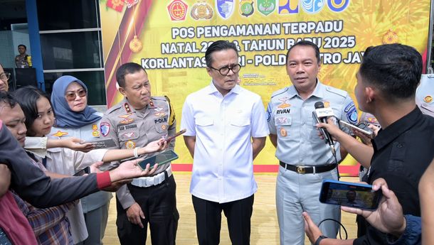 Wamen BUMN, Kakorlantas Polri, dan Dirut Jasa Raharja Pantau Arus Mudik Nataru dari Command Center KM 29 Tol Jakarta-Cikampek