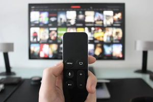 Ilustrasi nonton film di Netflix.