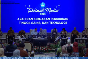 Taklimat Media Kemdiktisaintek di Jakarta, Jumat, 3 Januari 2025.