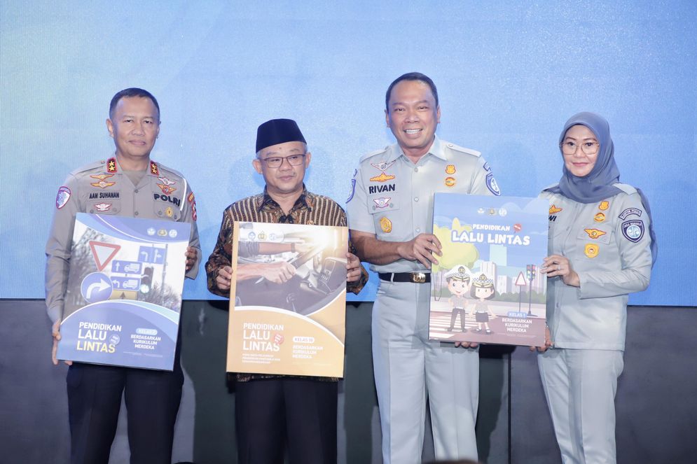 Mendikdasmen : Inisiatif Jasa Raharja dan Korlantas Polri hadirkan Kurikulum Pendidikan Lalu Lintas untuk Pelajar Langkah Bangun Generasi Indonesia Emas 2045