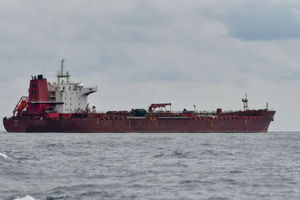 tanker minyak russia.jpg