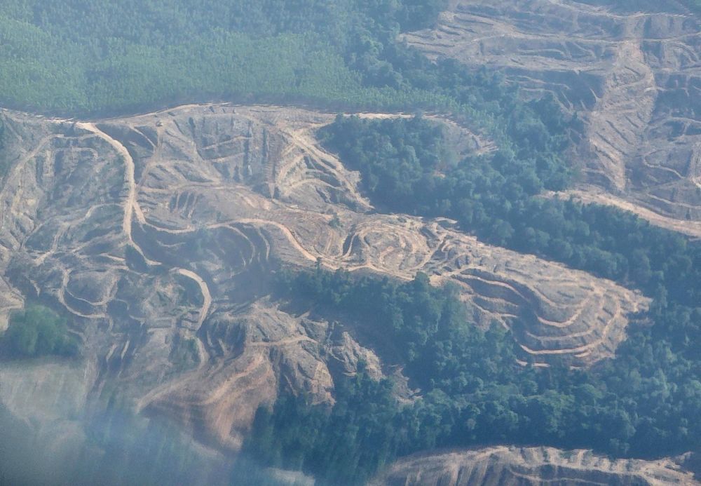 Lahan bekas tambang di wilayah Kabupaten Kutai Kartanegara dipotret dari udara pada 22 November 2024. Pemprov Kaltim serius mengubah bekas tambang menjadi lahan produktif. 