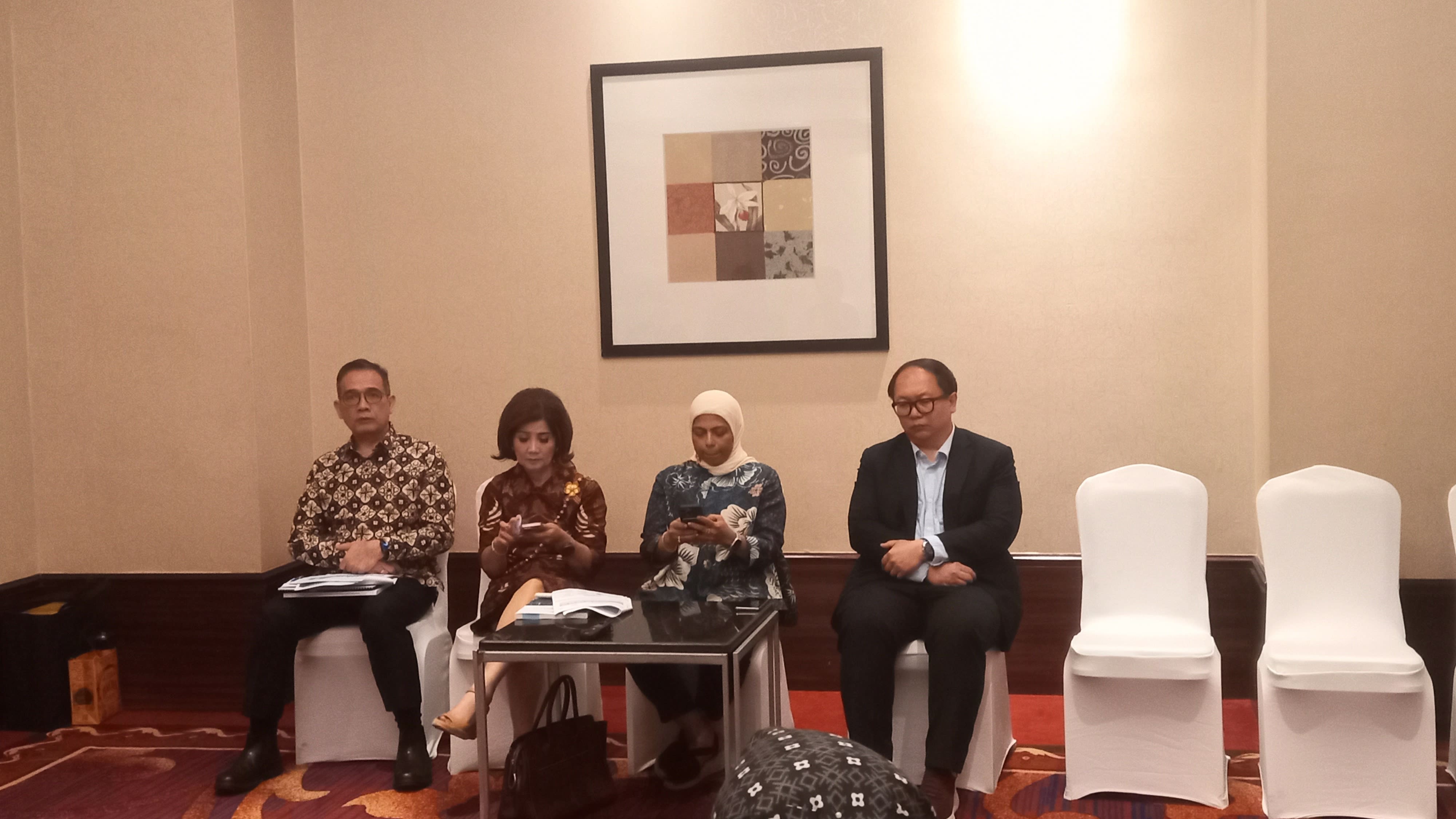 Konferensi pers CEO Forum dengan tema ”Banking Beyond Growth: Powering a
 Sustainable and Inclusive Economy for 2025 Onward", Rabu, 22 Januari 2025.