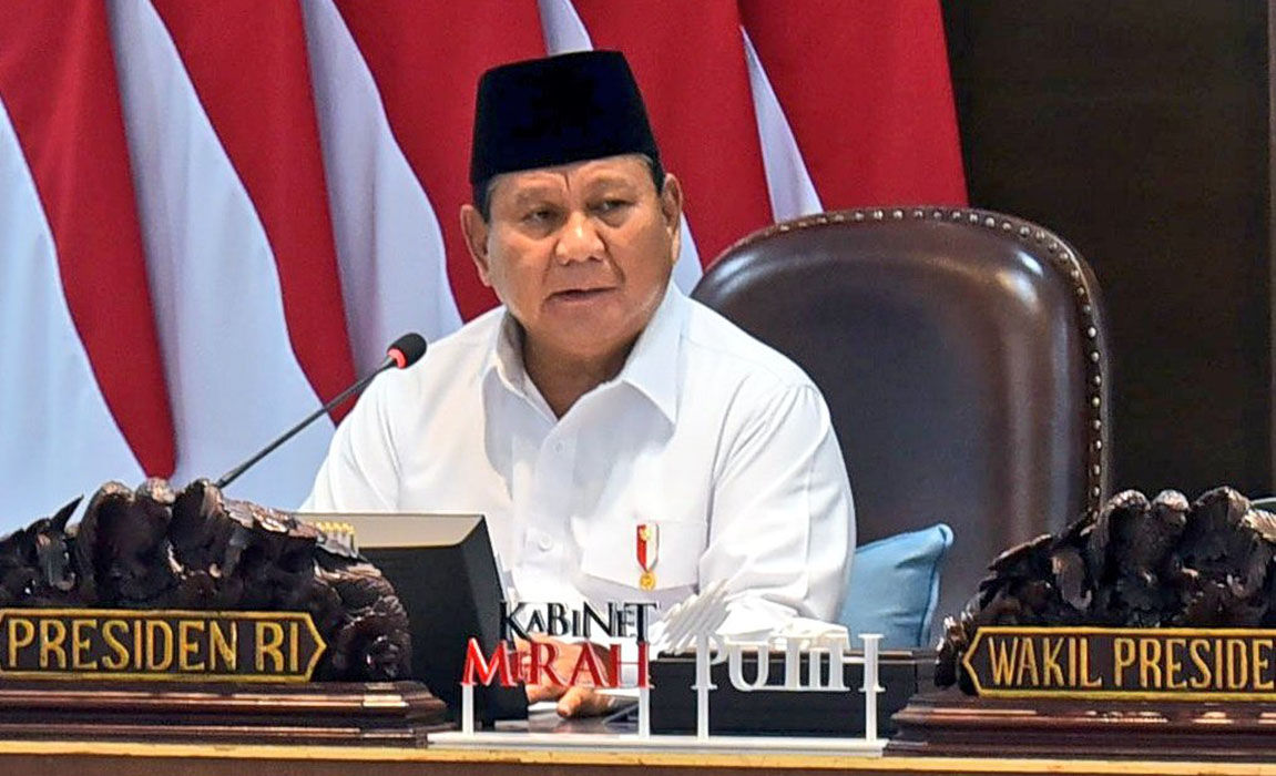 Prabowo Minta Perizinan Tekstil Disederhanakan 