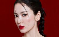 Son Hye Kyo menjadi Brand Ambassador Guerlain.