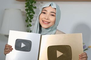 Siaran Media - Kisah Ijfina Amalia Menggapai Mimpi Melalui Hobi bersama YouTube Shopping Affiliates dan Shopee.jpg