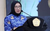 menteri rini.jpg