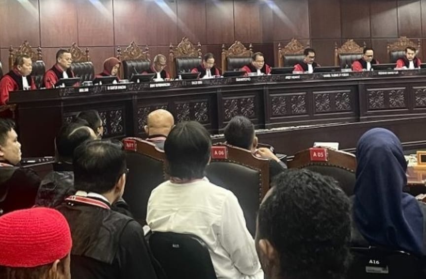 Suasana sidang MK 