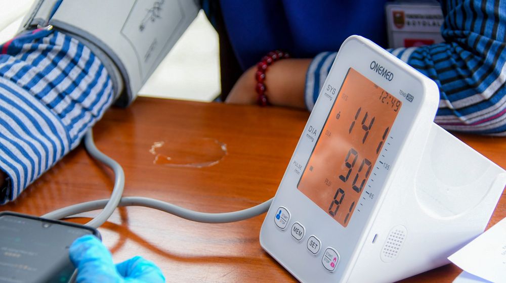 Ilustrasi cek kesehatan gratis.