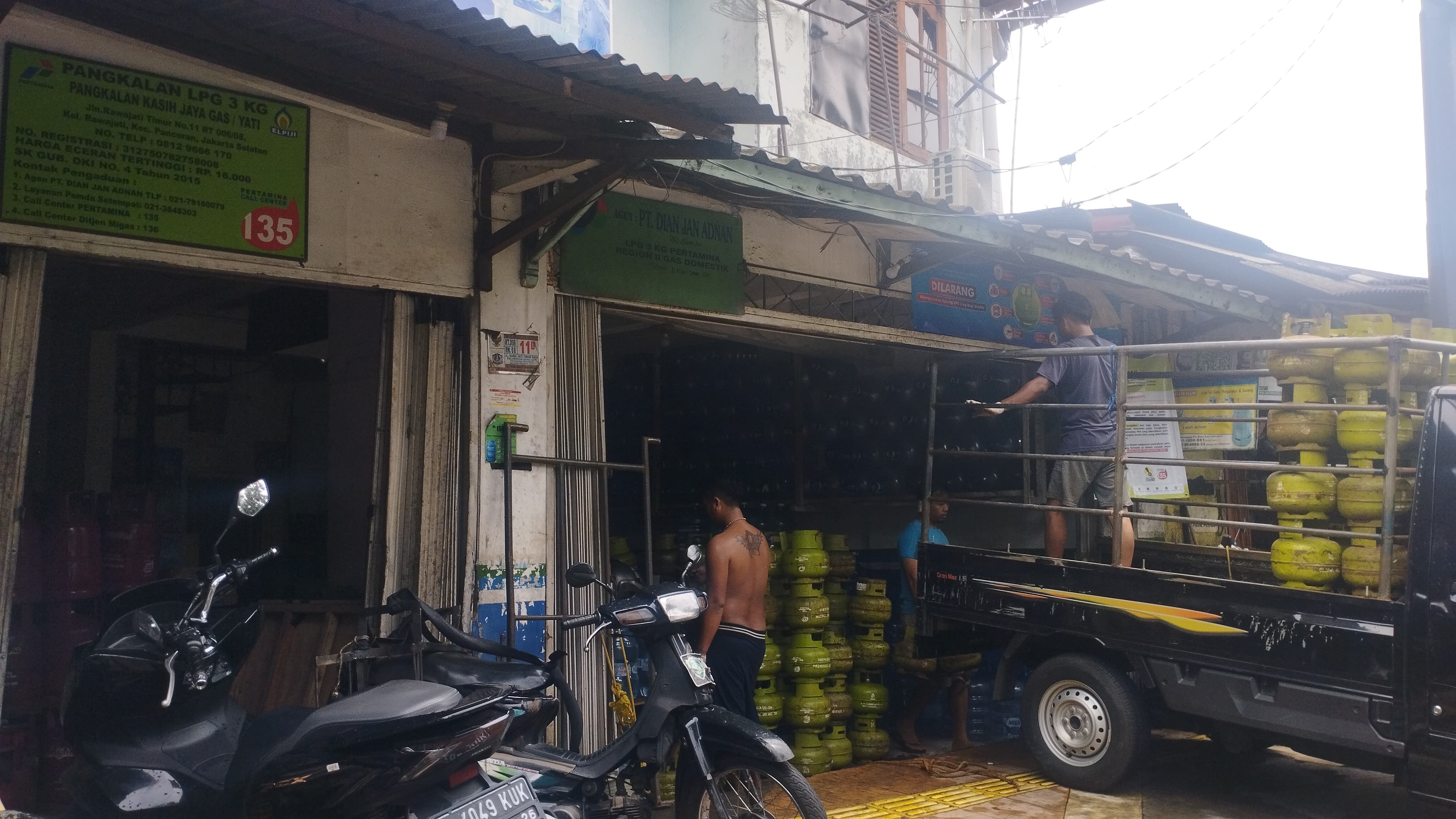 Pangkalan LPG di kawasan Pasar Minggu Jakarta selatan