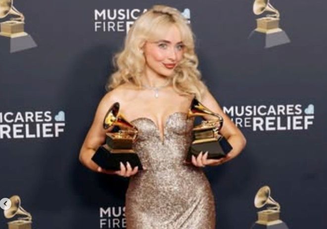 Jadi Pemenang Grammy 2025, Simak Profil dan Kekayaan Sabrina Carpenter 