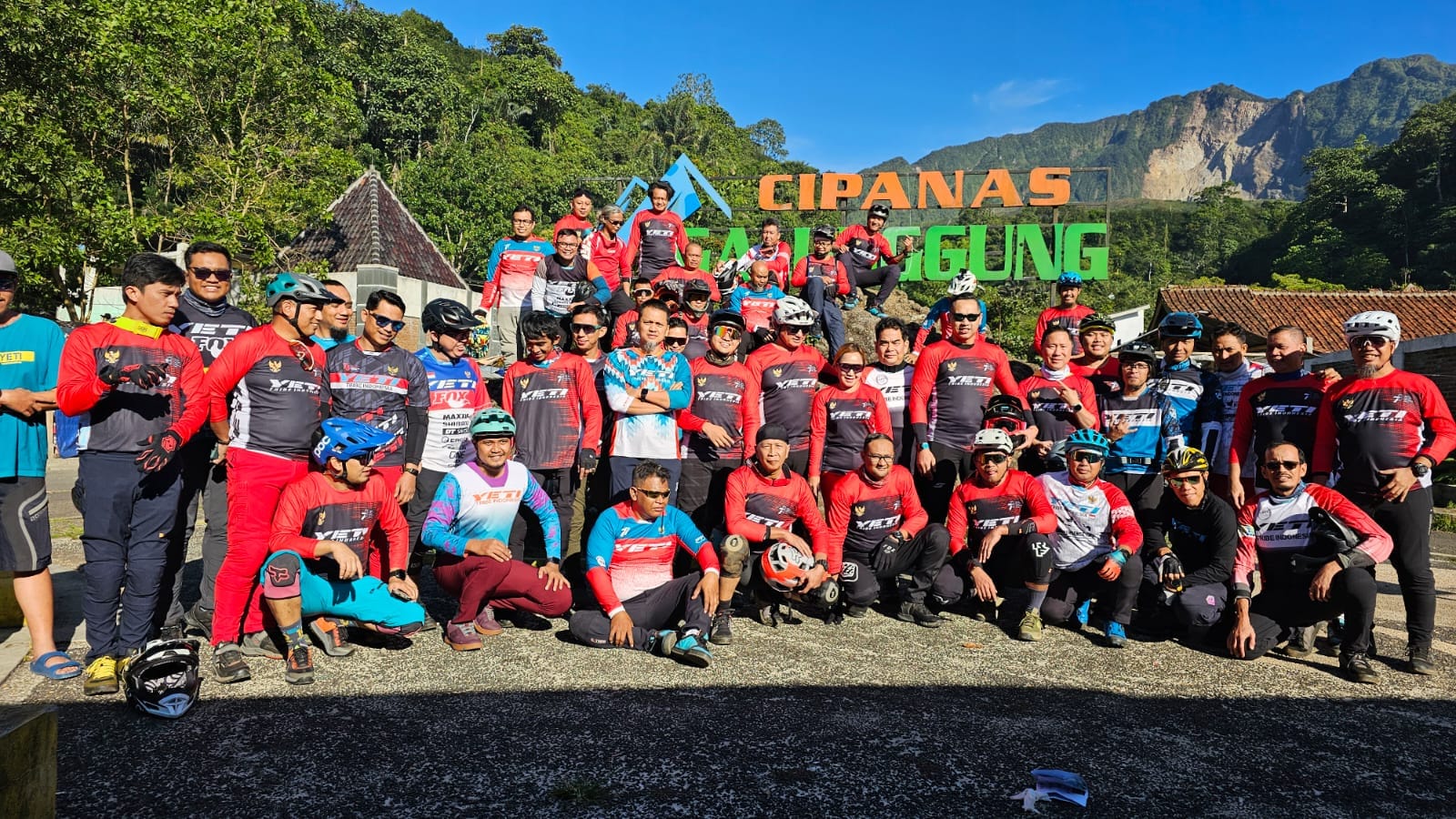 Komunitas Yeti Tribe Indonesia Ramaikan Galunggung Bike Park Gelar Acara Bertajuk "Huddle Hustle".