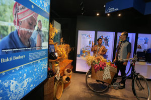 Media Tur BCA - Panji 1.jpg