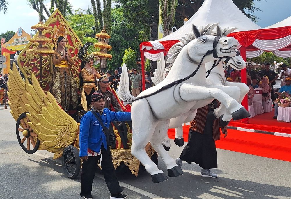 Festival Pawai Budaya HUT Kota Balikpapan Diikuti 81 Peserta