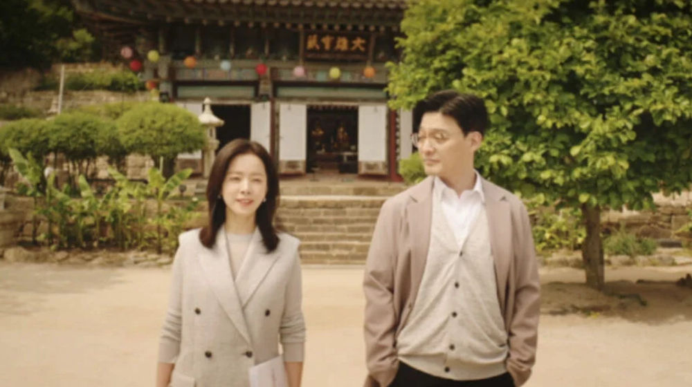 Adegan Ji Yun dan Eun Ho di Sujongsa Temple dalam drakor Love Scout.