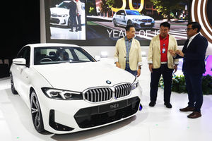 Peluncuran BMW 320i M Sport - Panji 1.jpg