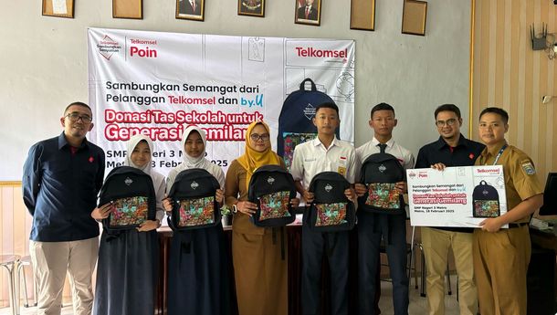 Telkomsel Salurkan Bantuan Tas Sekolah Hasil Penukaran 1 Juta Telkomsel Poin dan uCoin by.U