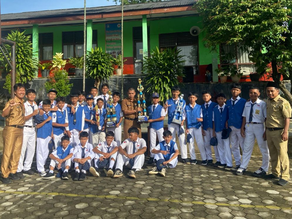 SMPN 26 Bandar Lampung Raih Juara I  Turnamen Futsal HUT Yadika