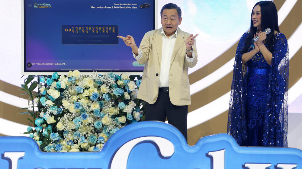 Undian Gebyar BCA - Panji 1.jpg