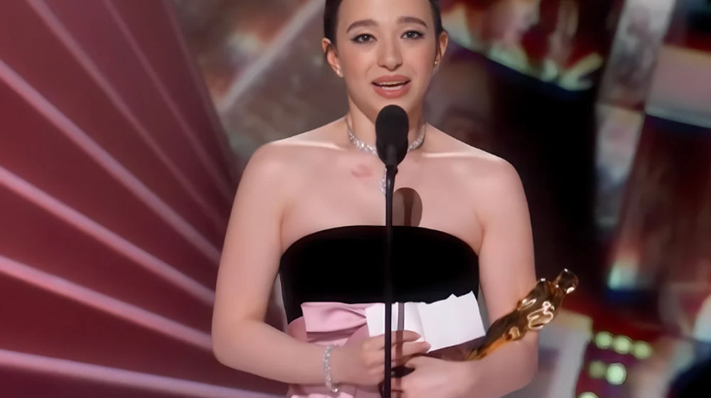 Mikey Madison Menangkan Oscar 2025.