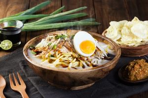 Mie koclok khas Cirebon.