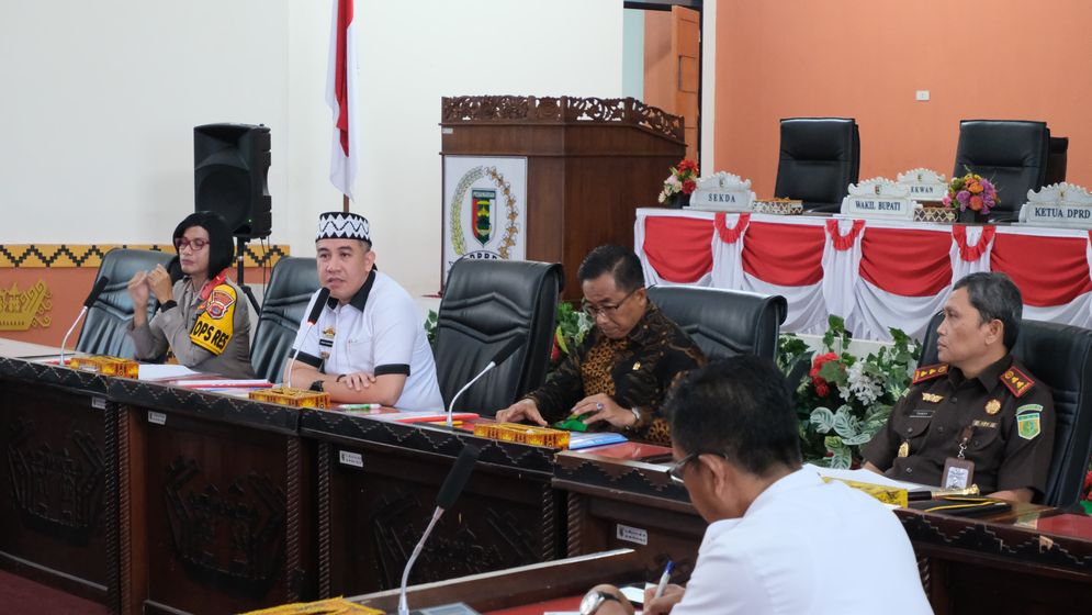 DPRD Kabupaten Pesawaran merekomendasikan untuk pengukuran ulang lahan HGU 04 milik PTPN I Regional 7. Namun  belum disepakti oleh pihak PTPN I Regional 7..jpeg