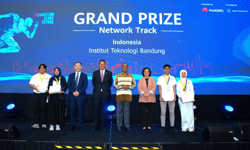 Huaweii Pemenang hadiah utama kategori Network Track(1).png