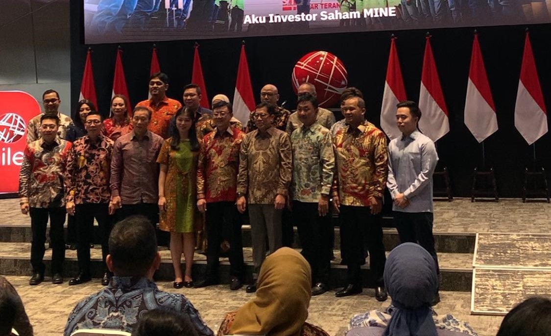 Pencatatan saham perdana PT Sinar Terang Mandiri Tbk (MINE) di Bursa Efek Indonesia, Senin, 10 Maret 2025.