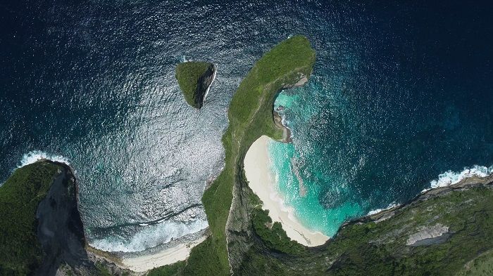 Mengenal Pantai Kelingking yang Masuk 10 Besar Pantai Terbaik di Asia 2025