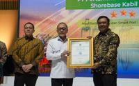 Komitmen Ramah Lingkungan, Pertamina Port and Logistics Raih Green & Smart Port 2025