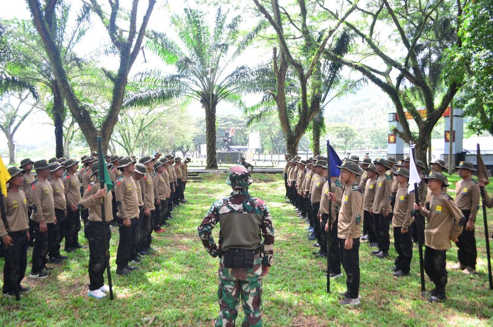 PLN Unit Induk Distribusi (UID) Lampung bersama Batalyon Infanteri 9 Marinir di bawah naungan Brigif 4 Marinir Lampung menyelenggarakan Pelatihan Dasar Kepemimpinan dan Kedisiplinan.jpeg