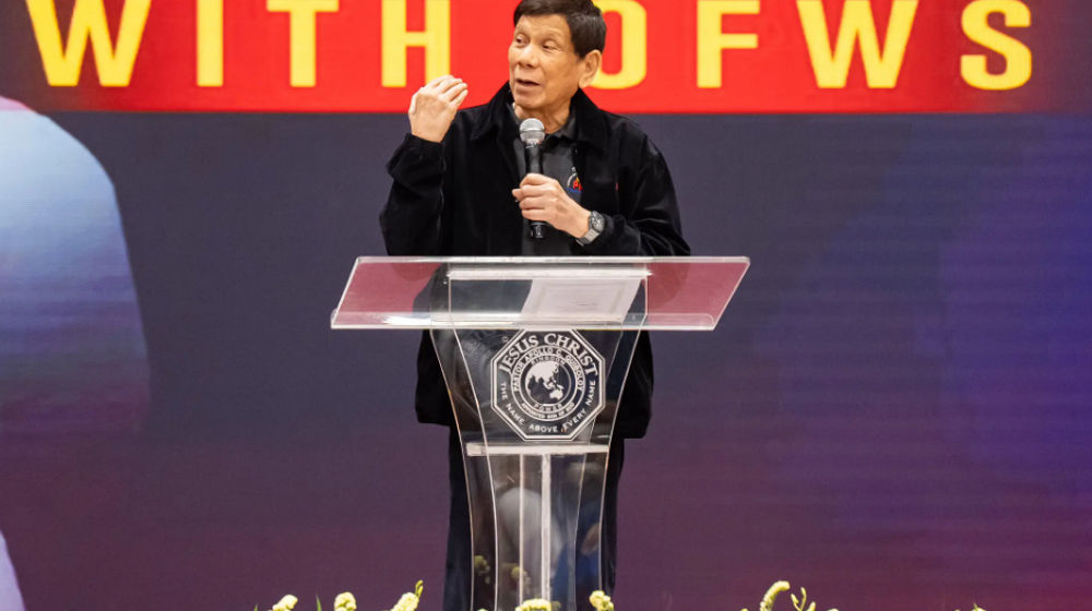 Mantan Presiden Filipina, Rodrigo Duterte, dalam sebuah rapat umum di Hong Kong.