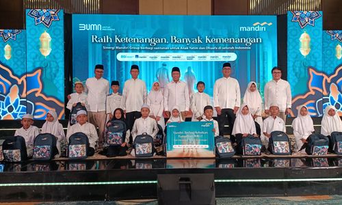 Bank Mandiri Group Kembali Santuni 1.750 Anak Yatim dan Lansia di Kalimantan