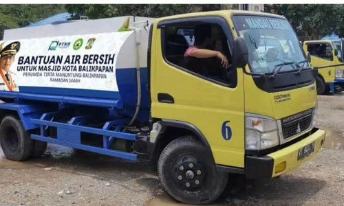 Mobil Tangki PDAM.webp