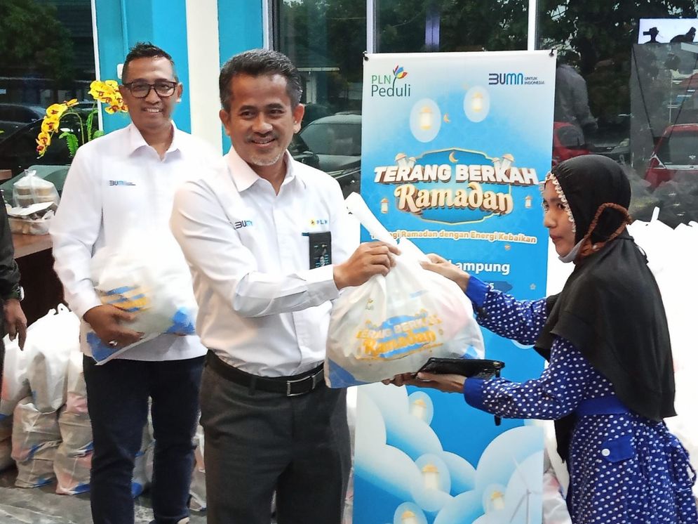 Gelar Pasar Murah Jelang Idulfitri, PLN UID Lampung Siapkan Seribu Paket Sembako
