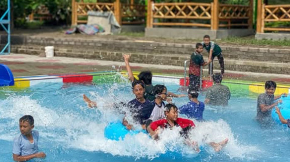 Umbul Pelem Waterpark, Klaten.