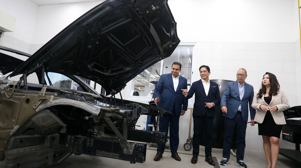 Peresmian BMW Painting and Training Center - Panji 1.jpg